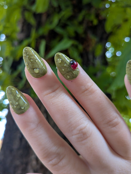 Raindrop Leaf Nails