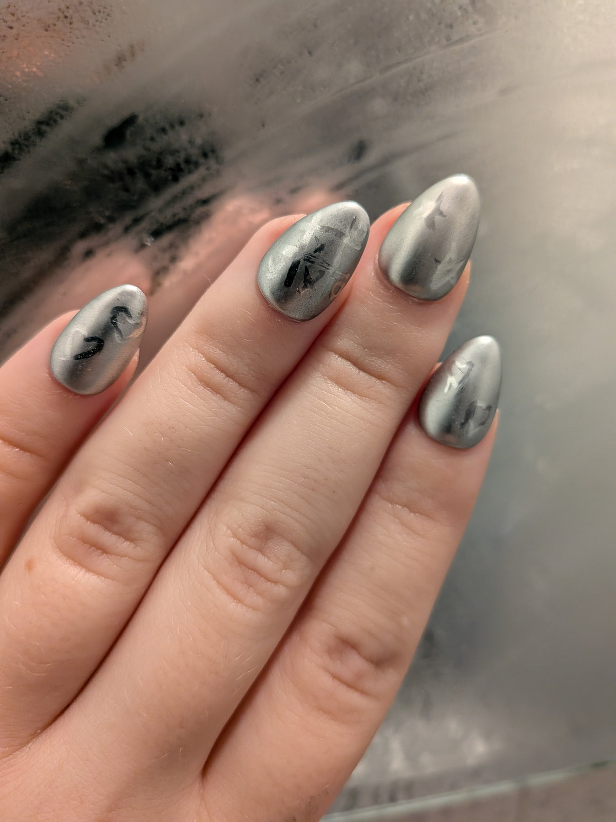 Foggy Mirror Nails